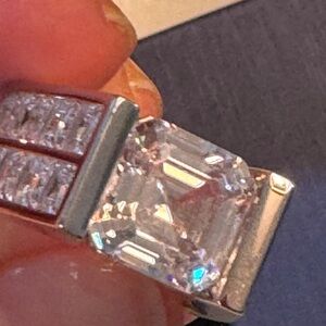 Elegant moissanite and silver ring